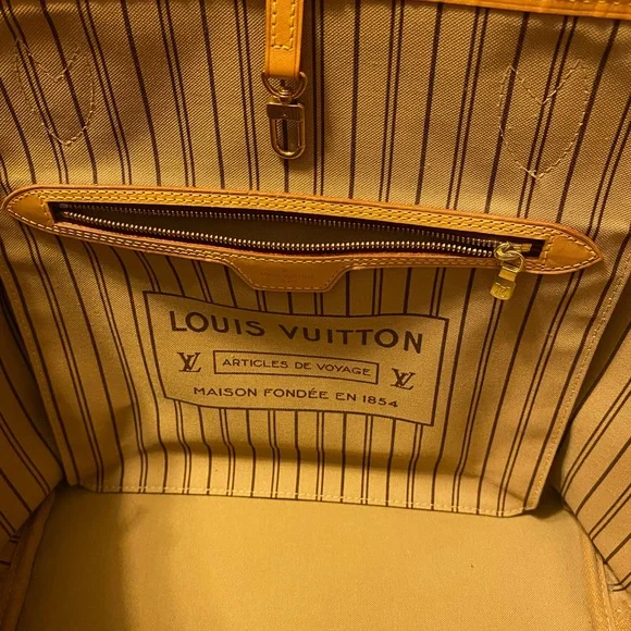 Louis Vuitton Monogram Neverfull MM - Picture 6 of 16